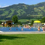 Tirol Apartman *